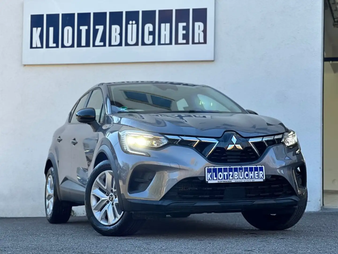 Mitsubishi ASX BASIS 1.0 T-Benziner 6-Gang Gris - 2