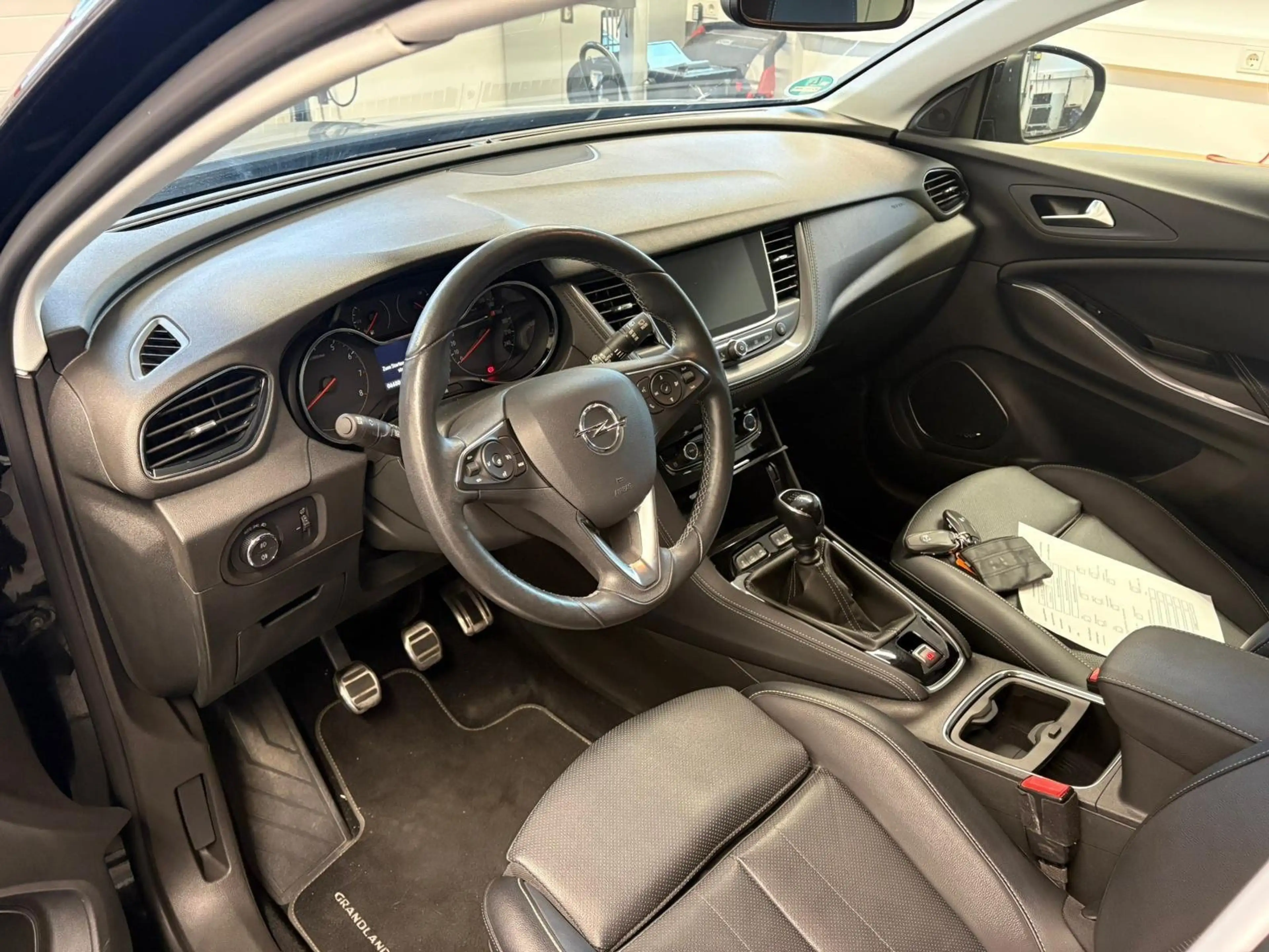 Opel Grandland X Grandland 1.2 Turbo Ultimate/SITZBELÜFTUNG/360°K — photo 3