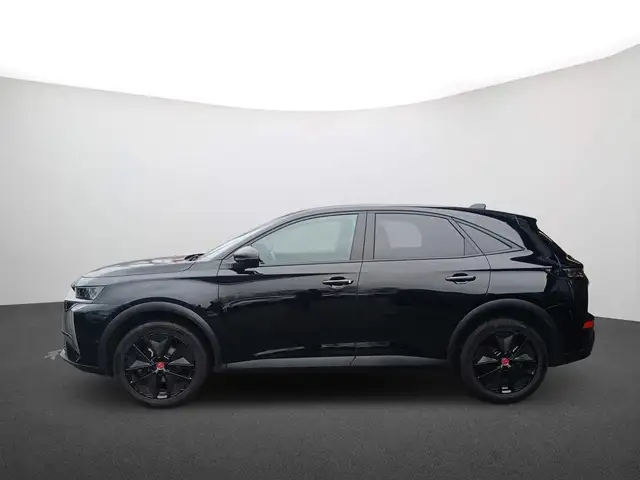 DS Automobiles DS 7 view 5