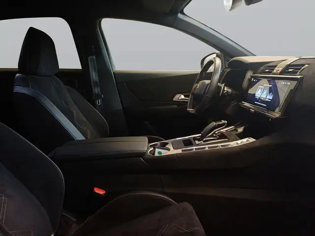 DS Automobiles DS 7 view 13