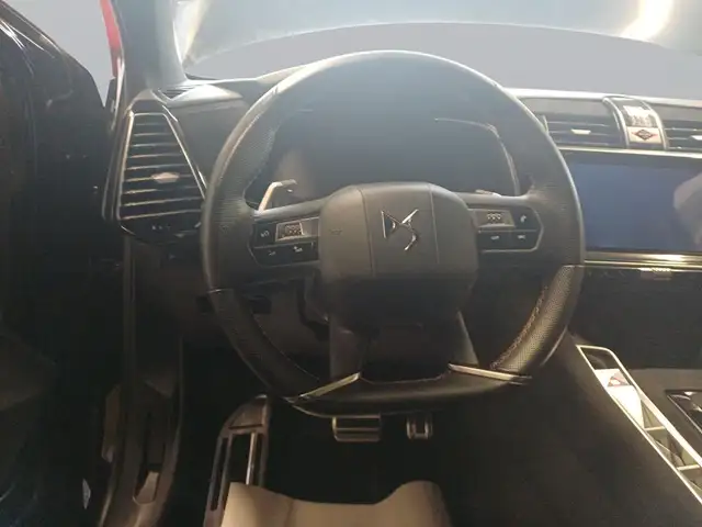 DS Automobiles DS 7 view 15
