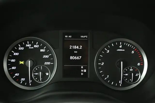 Mercedes-Benz Vito view 12