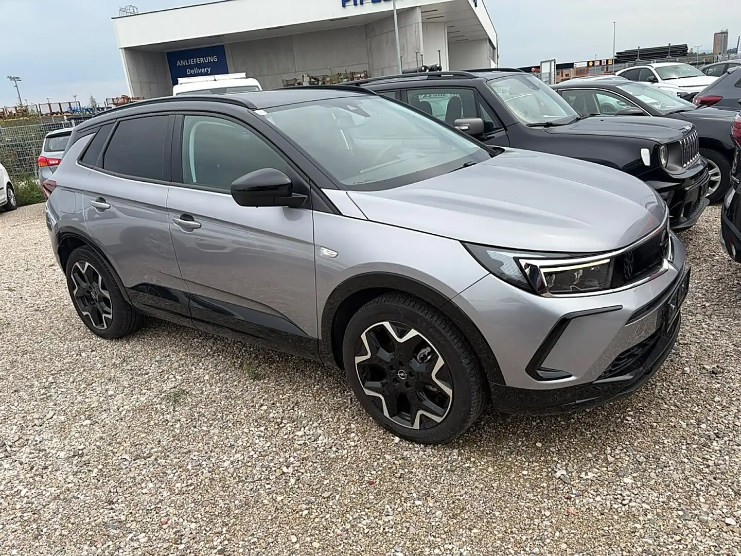 Opel Grandland 1,5 D GS Start/Stop Aut. Grau - 2