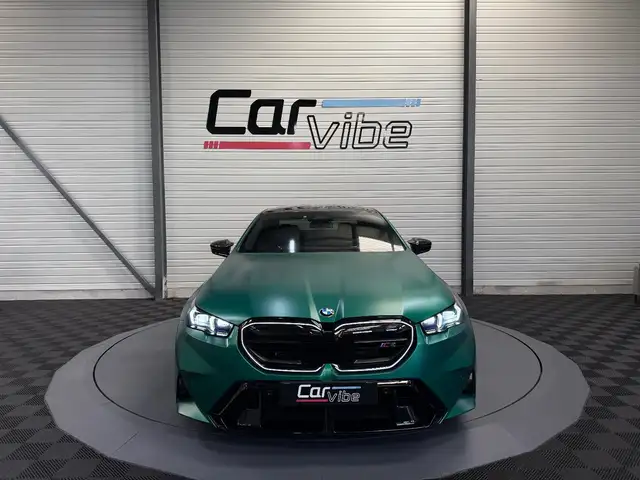 BMW M5 view 9