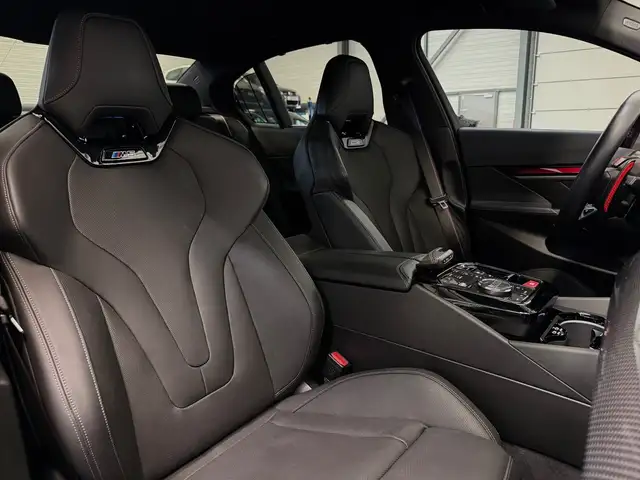 BMW M5 view 15
