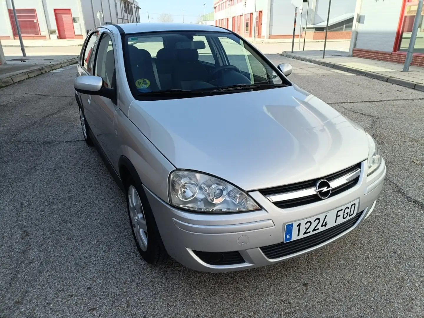 Opel Corsa 1.2 16v Silverline Gris - 1