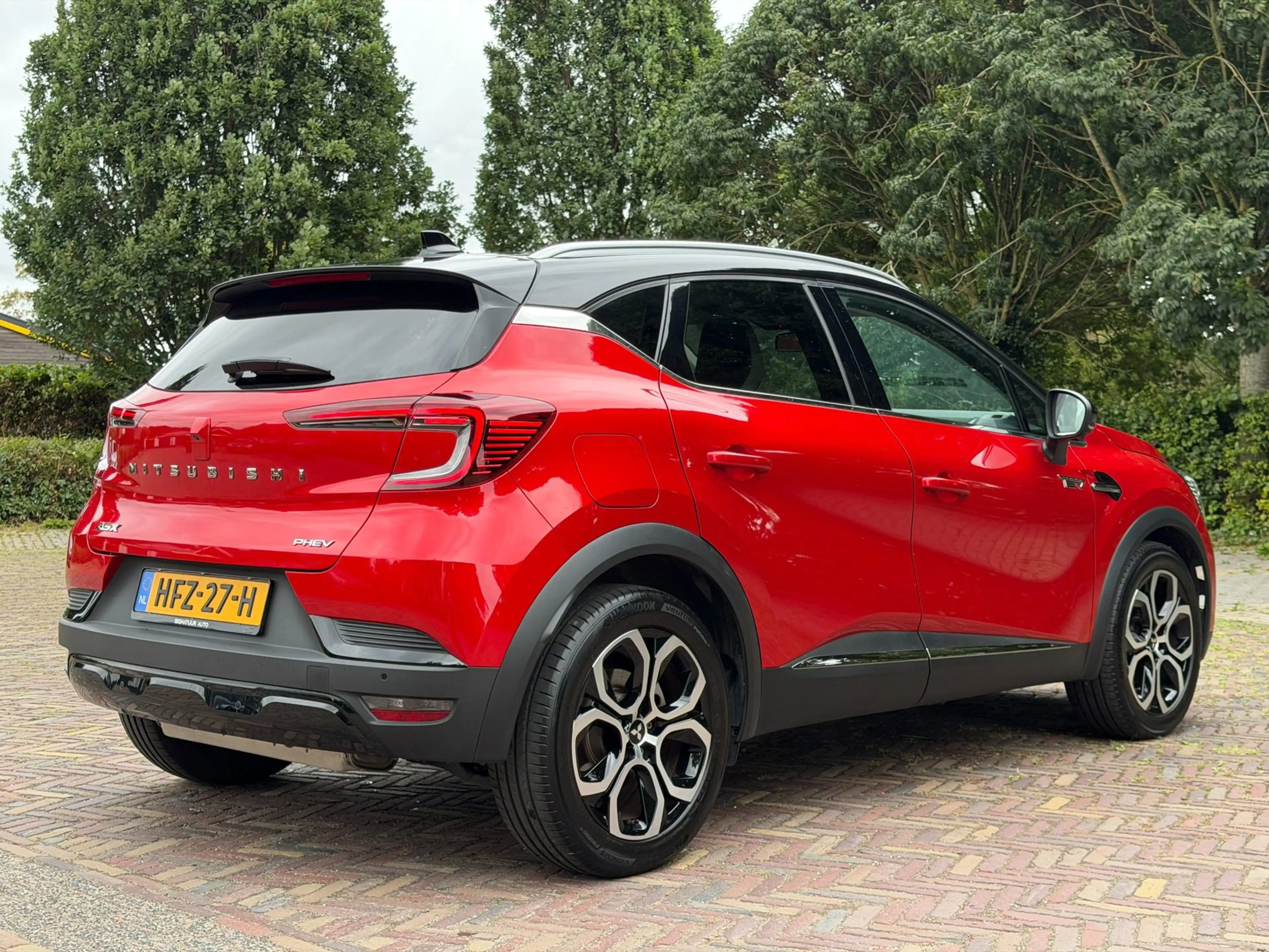 Renault Captur 1.6 E-Tech full hybrid 145 techno, Mitsubishi ASX — photo 9
