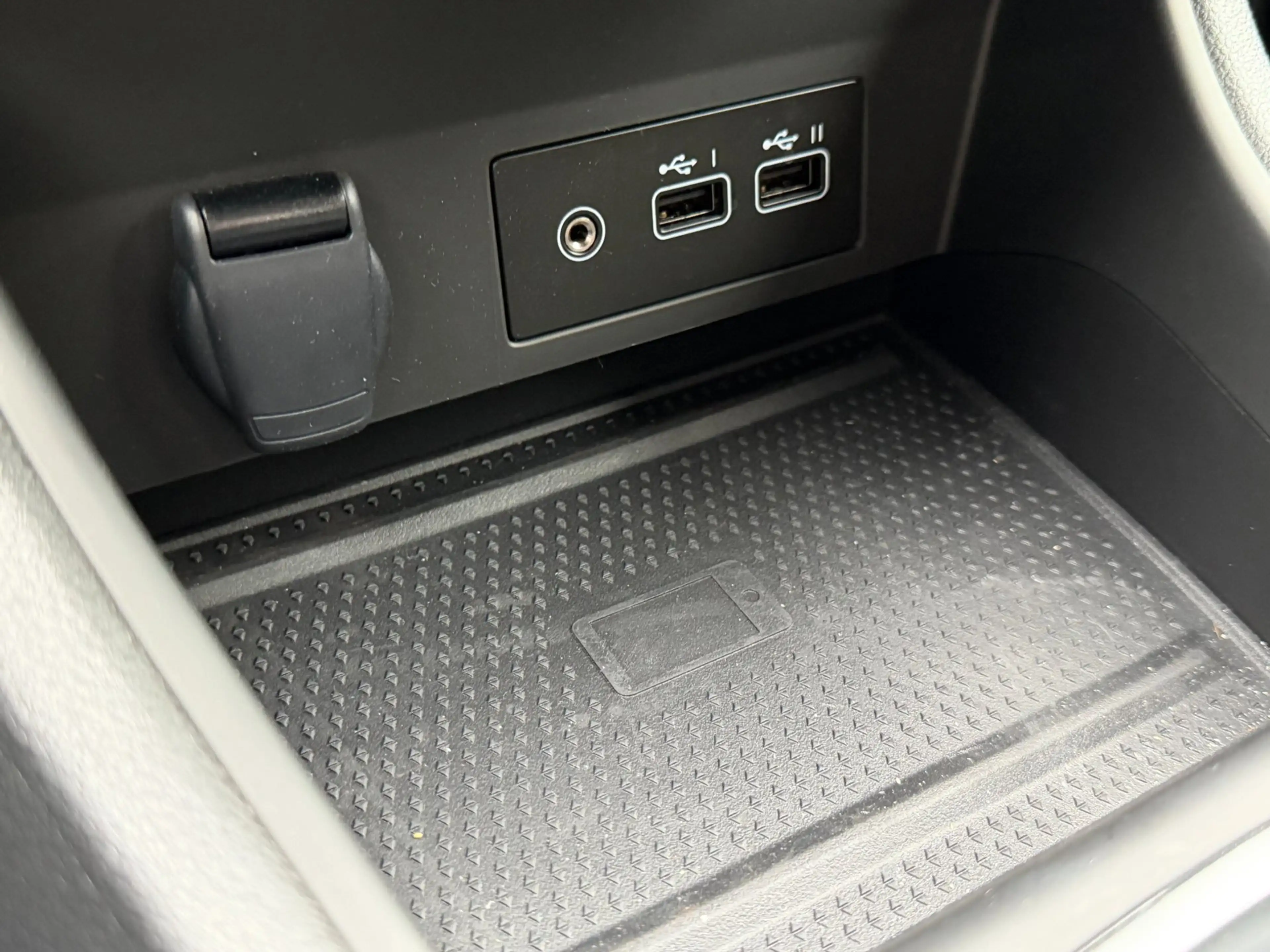 Renault Captur 1.6 E-Tech full hybrid 145 techno, Mitsubishi ASX — photo 25
