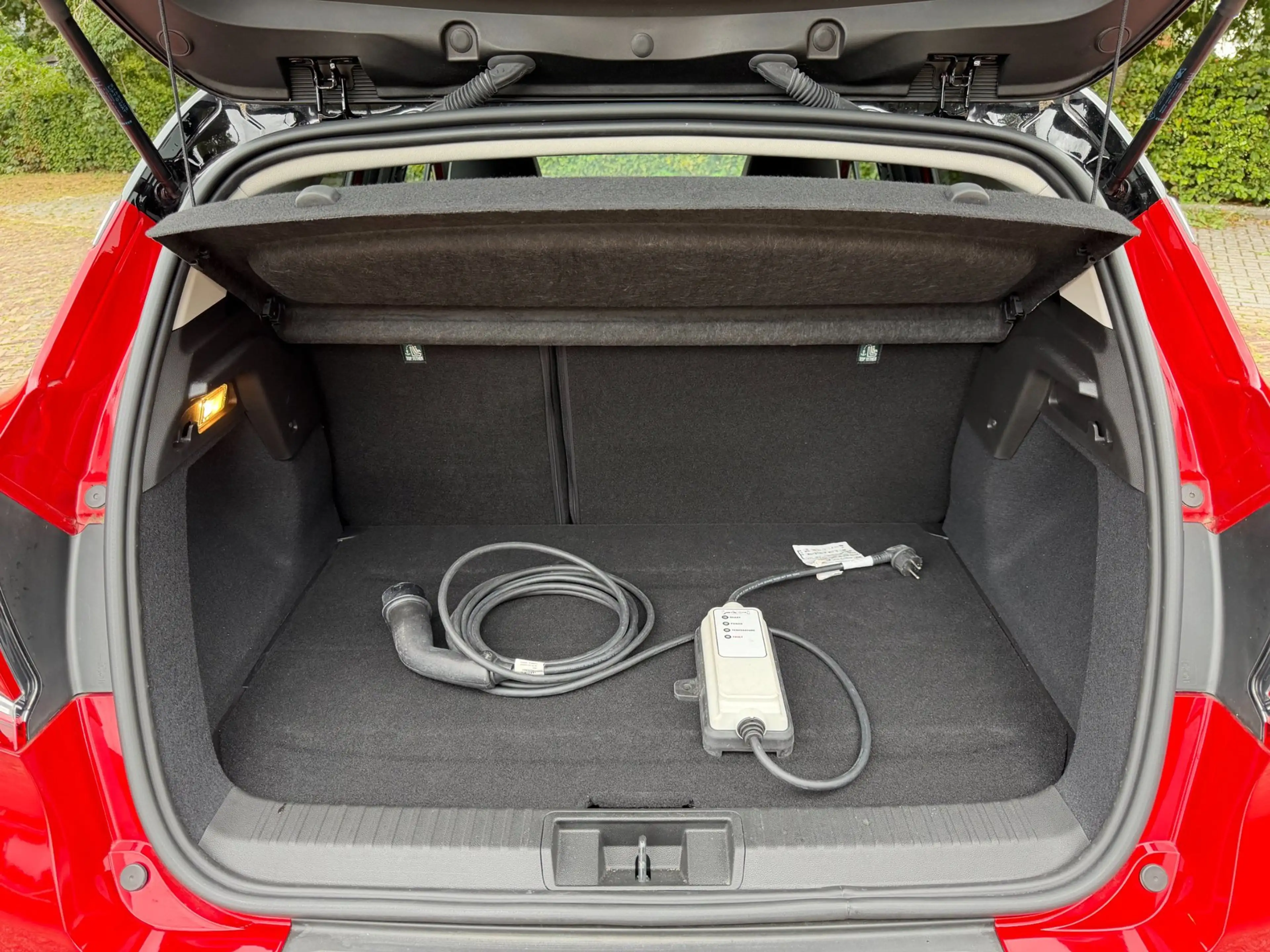 Renault Captur 1.6 E-Tech full hybrid 145 techno, Mitsubishi ASX — photo 14