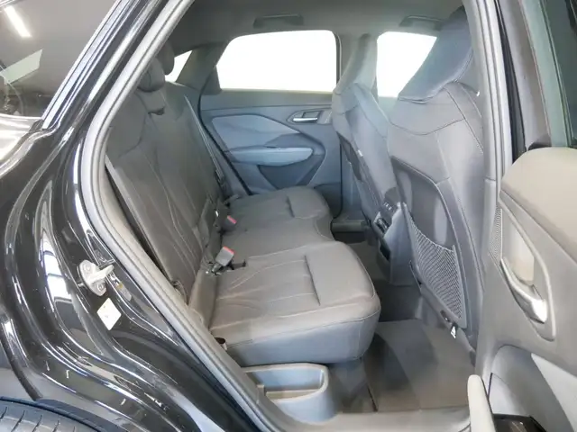 Audi Q3 view 7