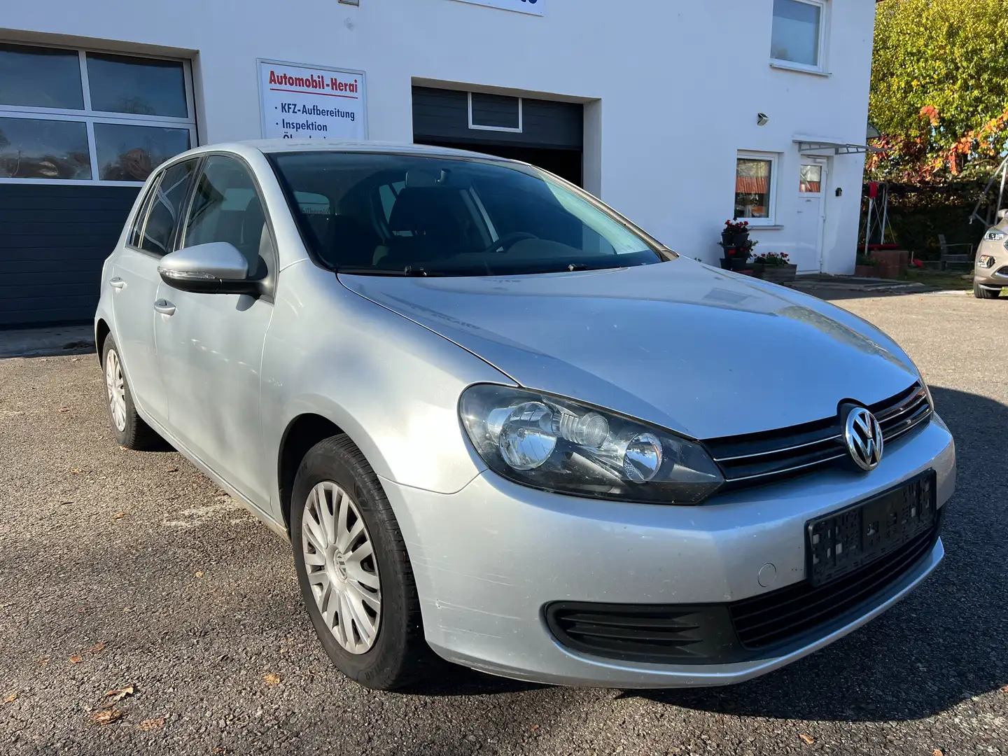 Volkswagen Golf Trendline Grau - 1