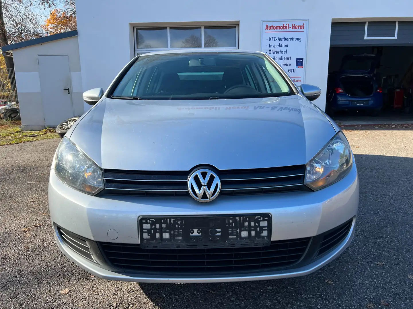 Volkswagen Golf Trendline Grau - 2