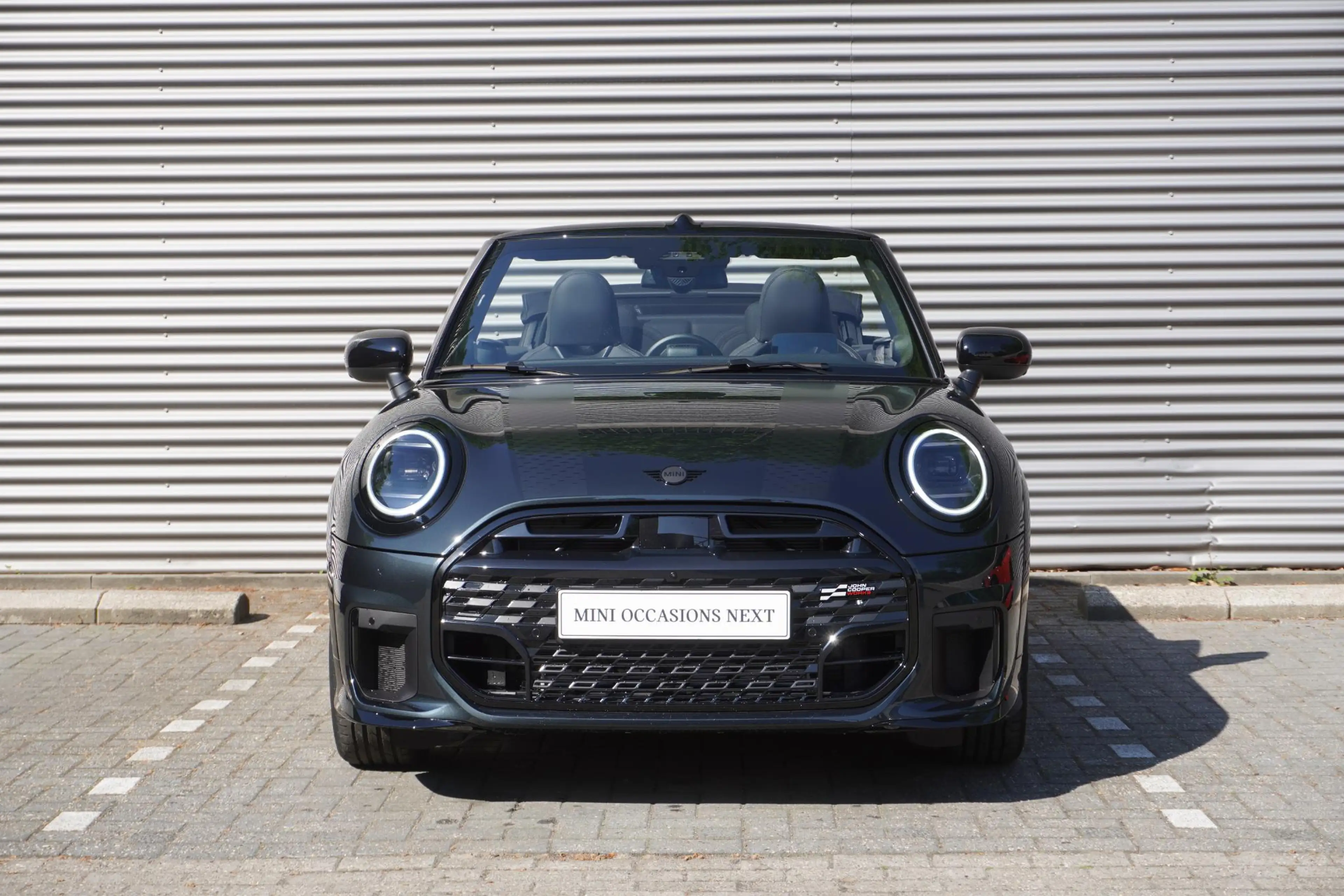MINI Cooper S Cabrio John Cooper Works Uitvoering | Pakket XL | 18" JCW — photo 2