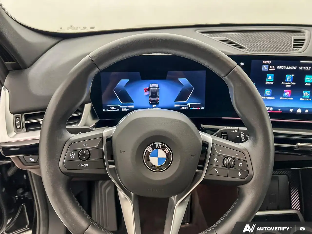 BMW X1 снимка BMW X1