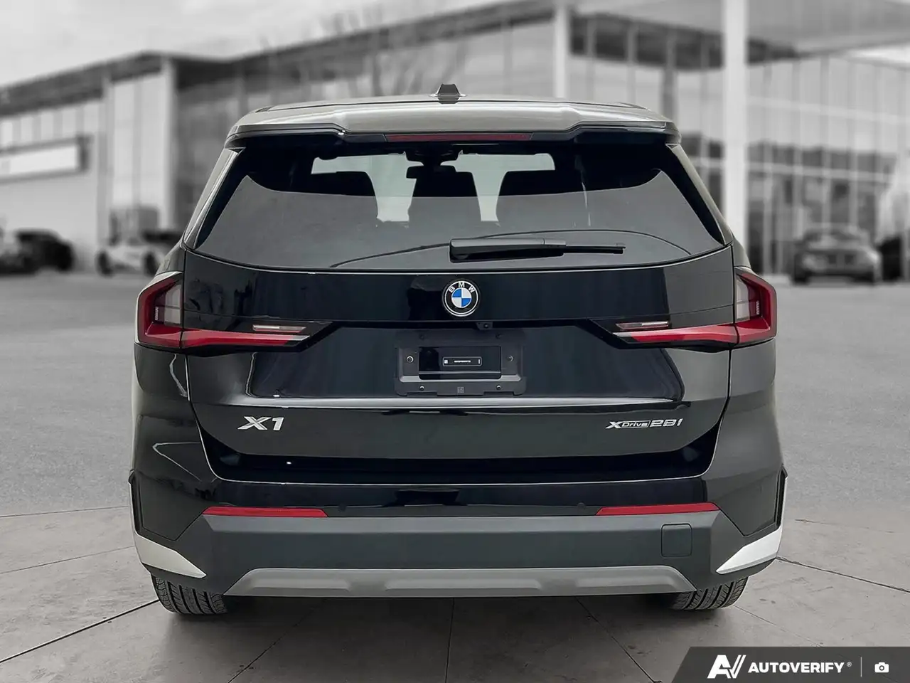 BMW X1 снимка BMW X1