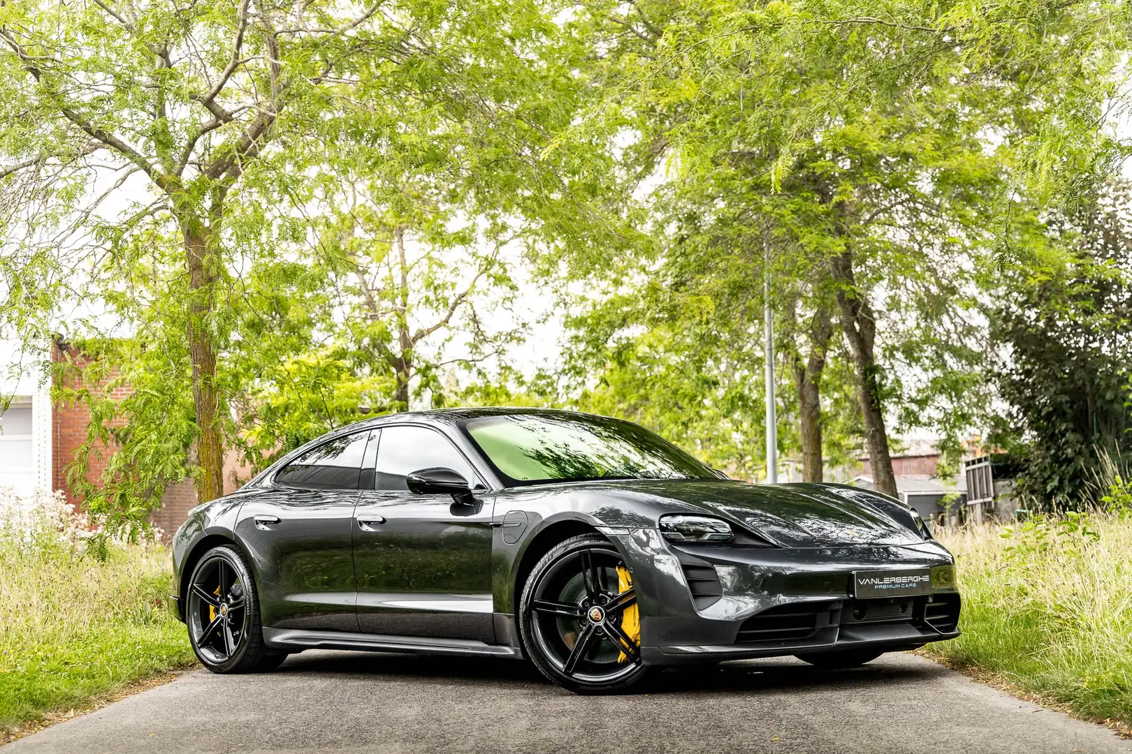 Porsche Taycan Turbo S * Sport Design * Carbon * FULL OPTION !!! Gri - 1