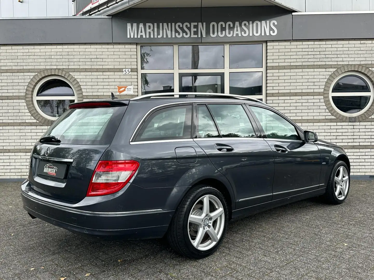 Mercedes-Benz C 180 Estate K BlueEFFICIENCY Avantgarde |Pano,Stoelvw,P Grau - 2