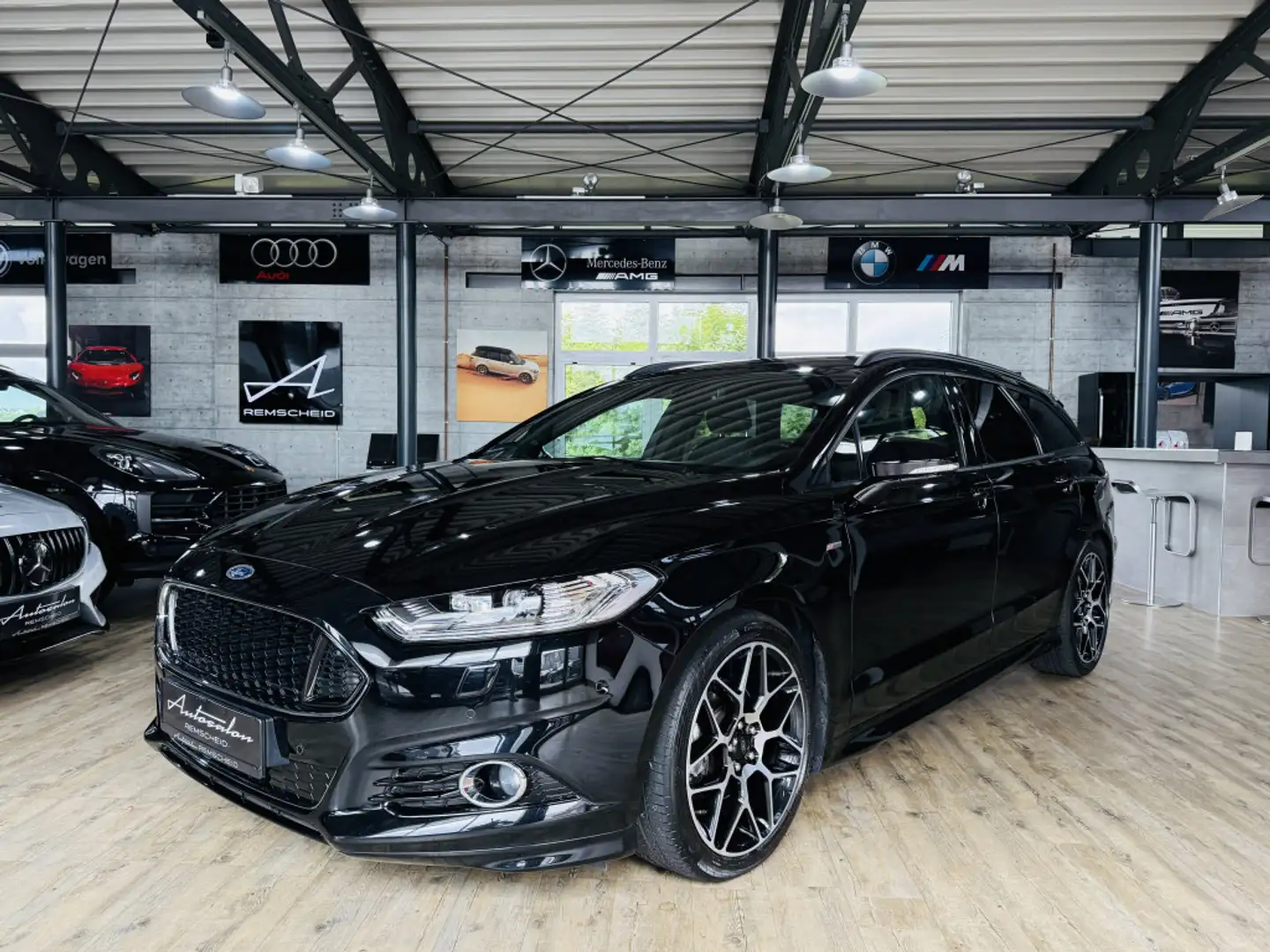 Ford Mondeo ST-Line Automatik*KAMERA*NAVI*ACC* Schwarz - 1