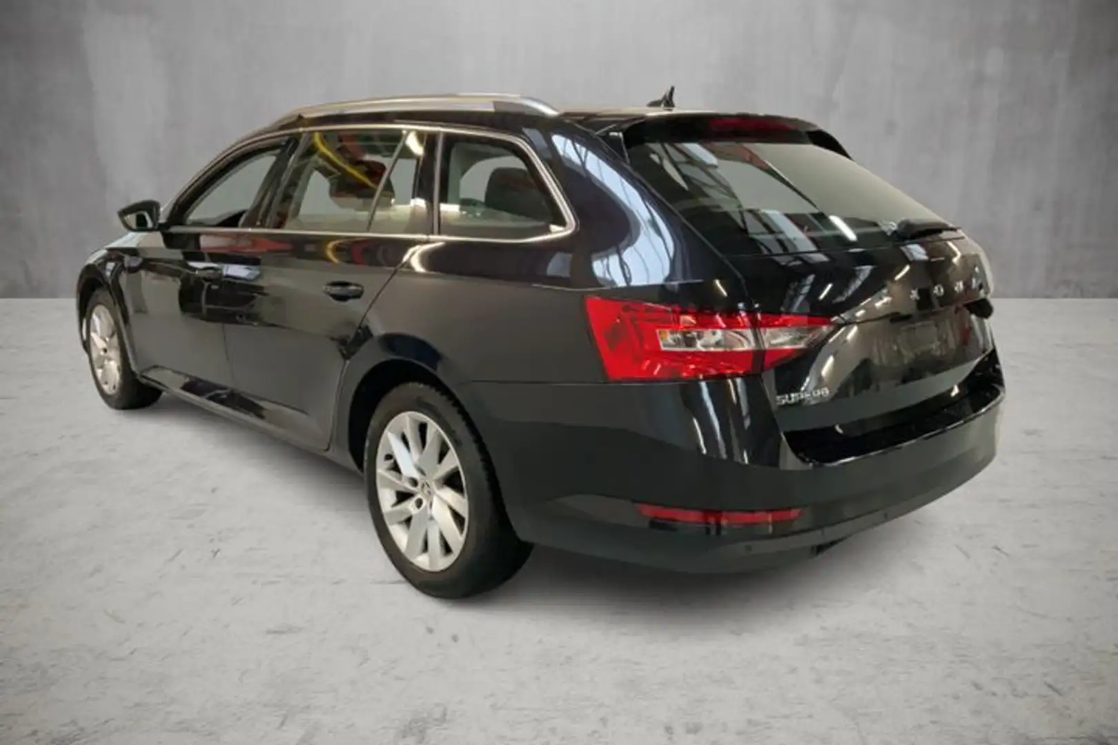 Skoda Superb Combi 1.5 TSI DSG Style KESSY*SHZ*2xPDC*Cli Schwarz - 2