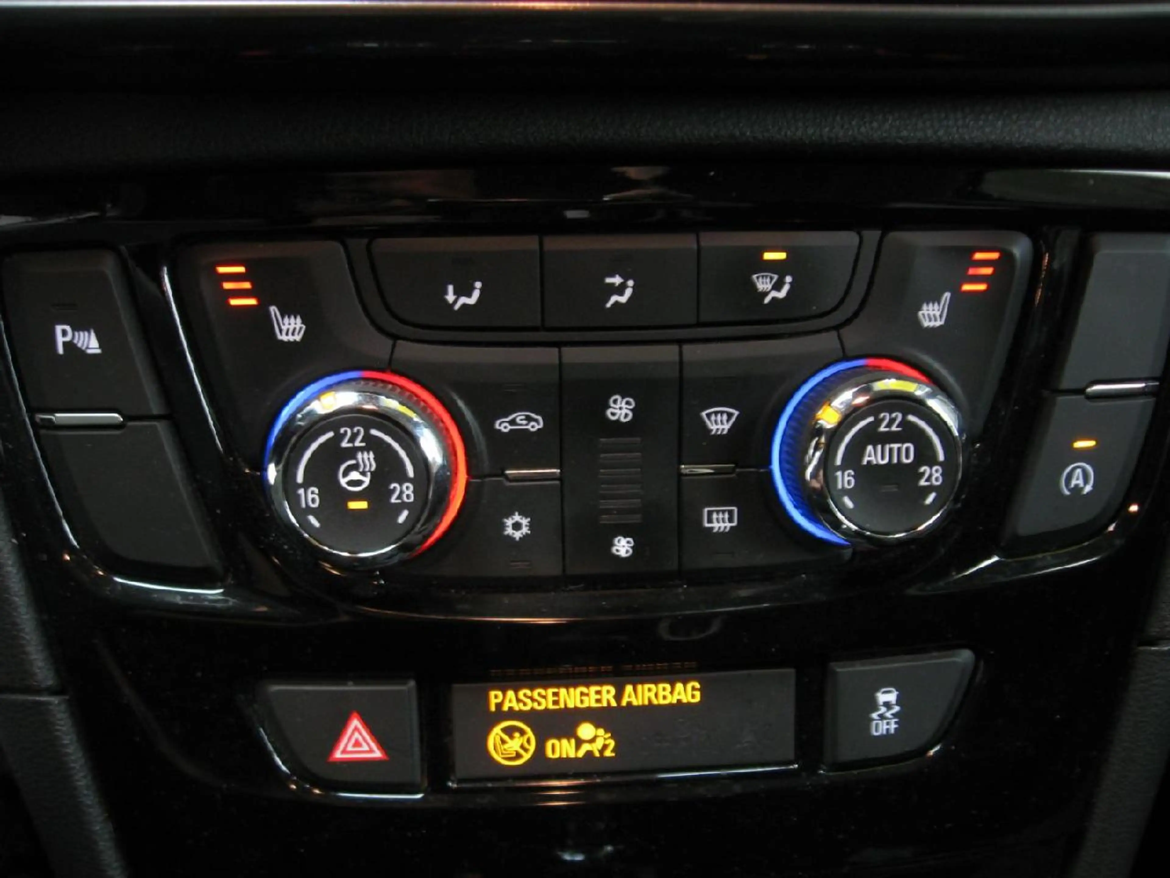 Opel Mokka X Edition Start/Stop — photo 15