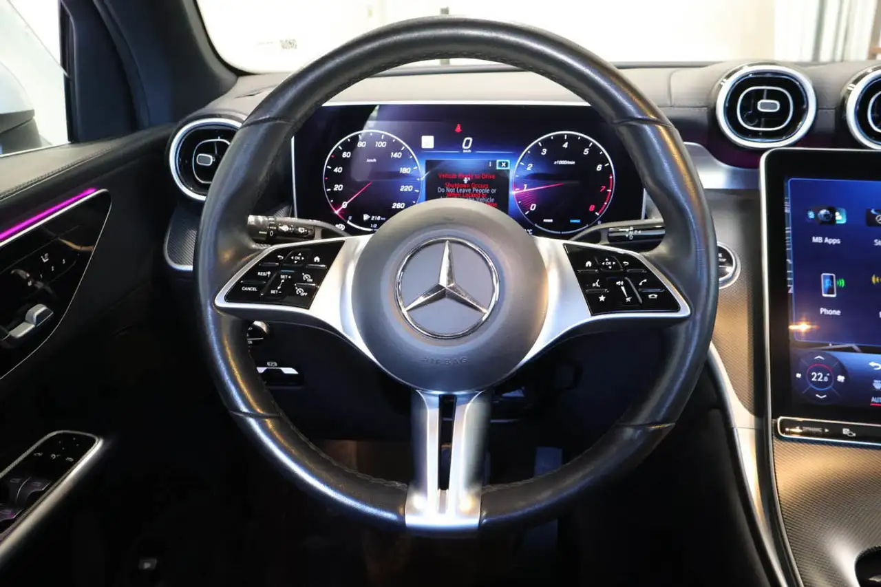 Mercedes-Benz GLC снимка Mercedes-Benz GLC