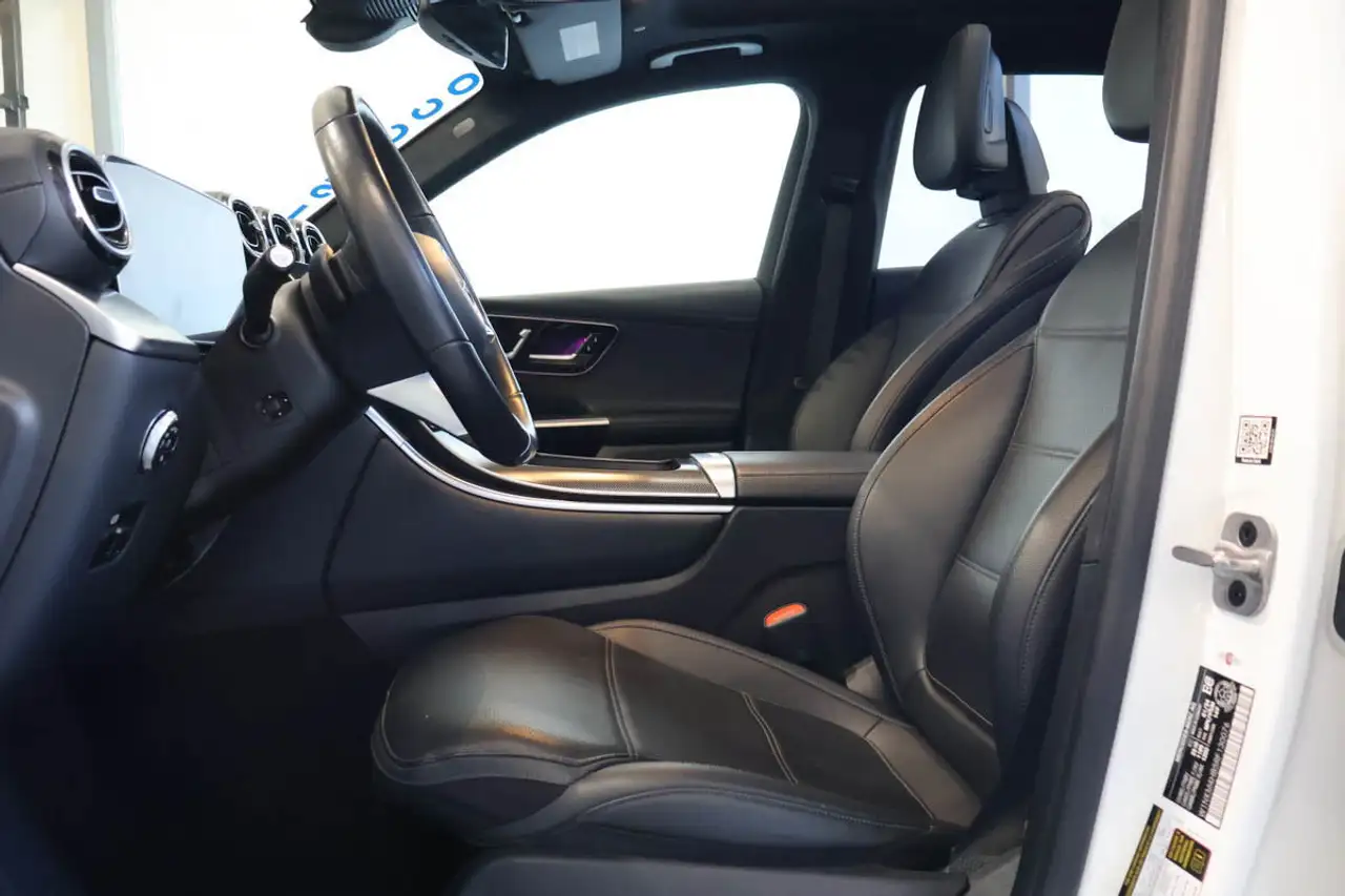 Mercedes-Benz GLC снимка Mercedes-Benz GLC