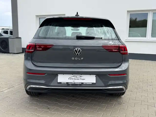 Volkswagen Golf view 7