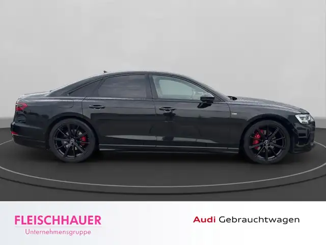 Audi A8 view 8