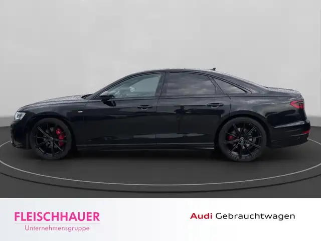 Audi A8 view 3
