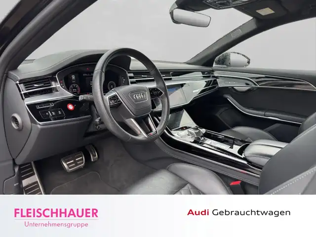 Audi A8 view 10