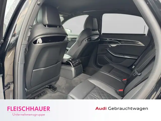 Audi A8 view 14