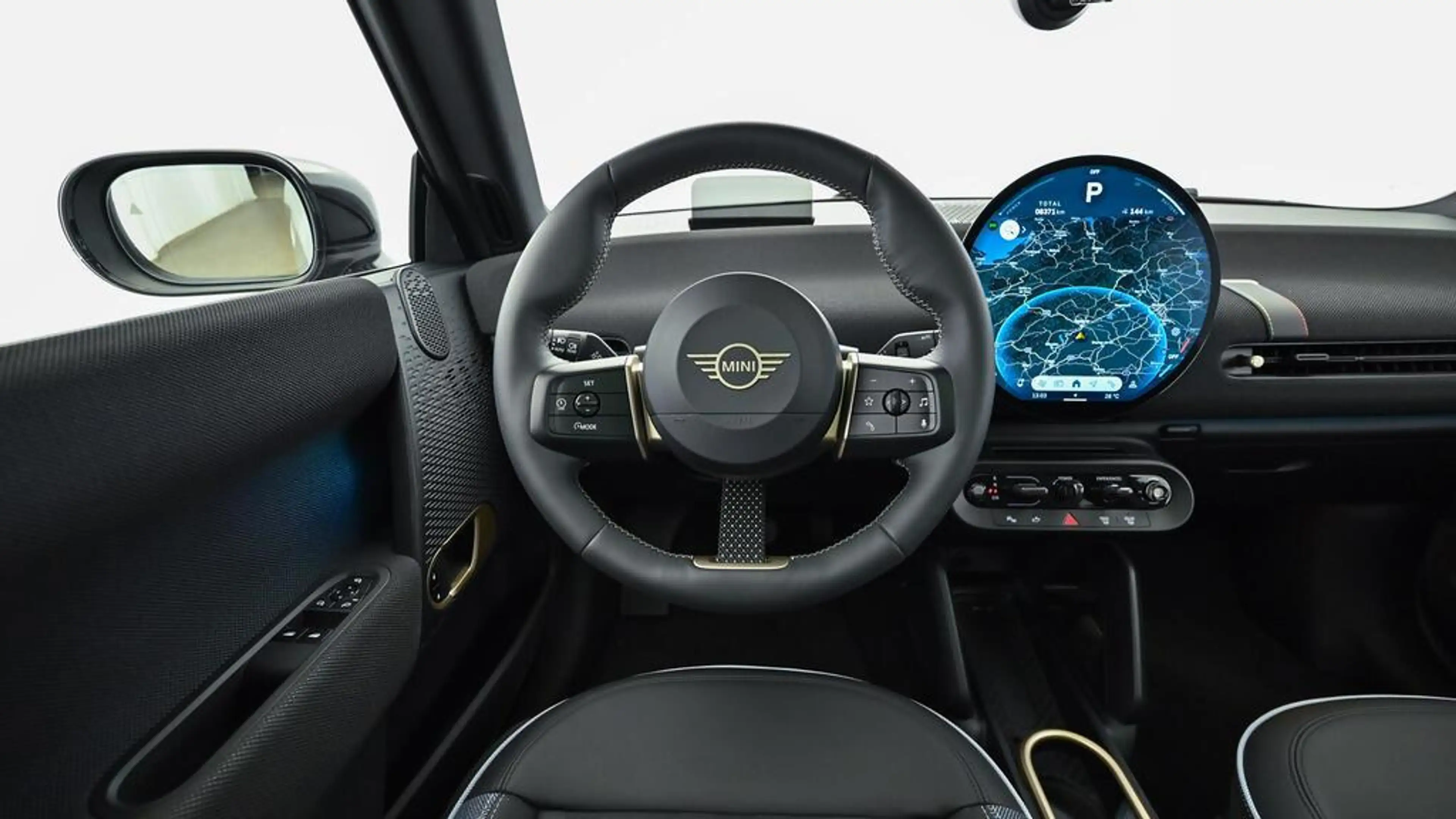 MINI Cooper E Classic Trim — photo 14