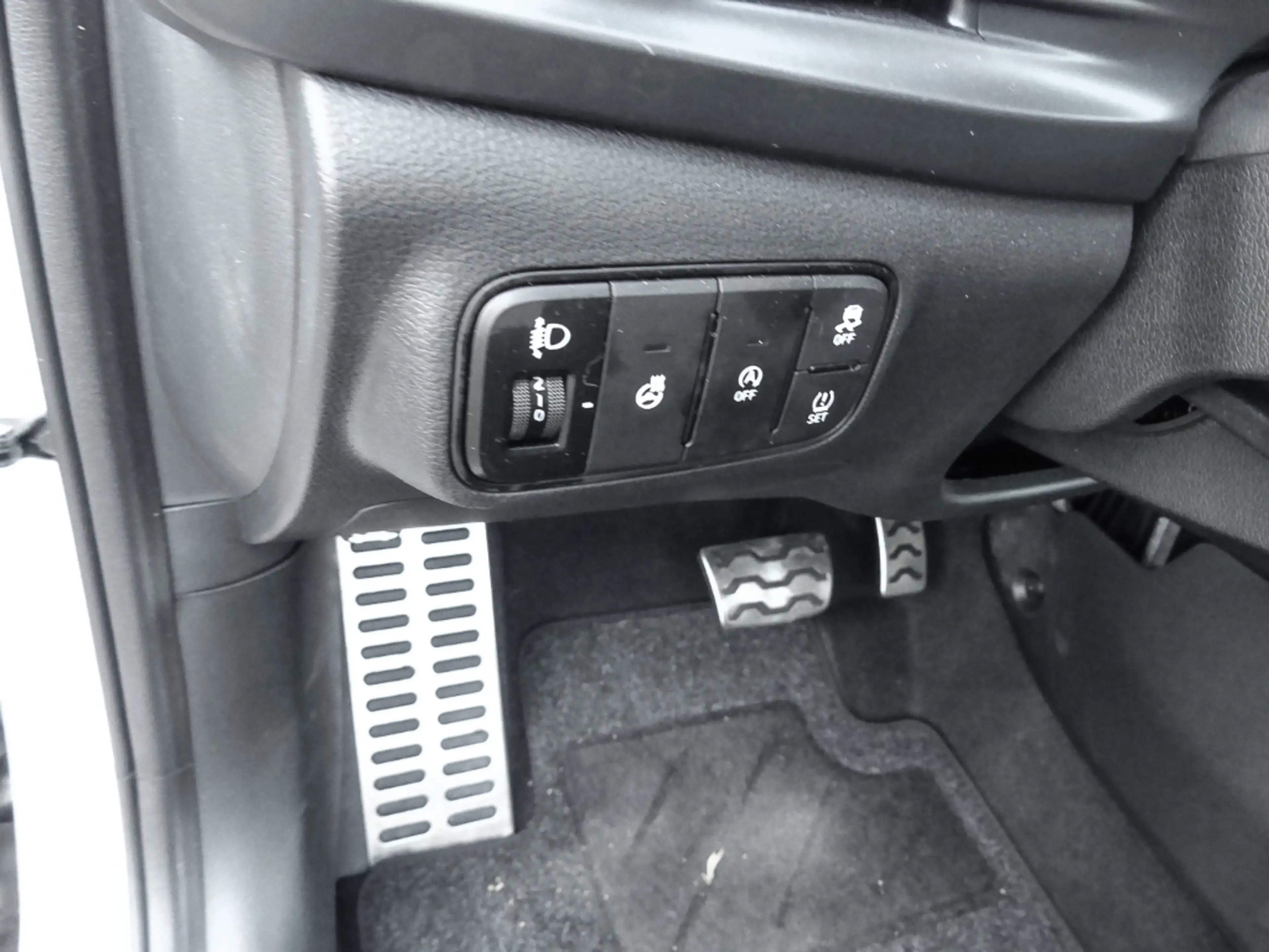 Hyundai BAYON Trend 2WD Automatik, Allwetterreifen, Rückfahrkame — photo 12
