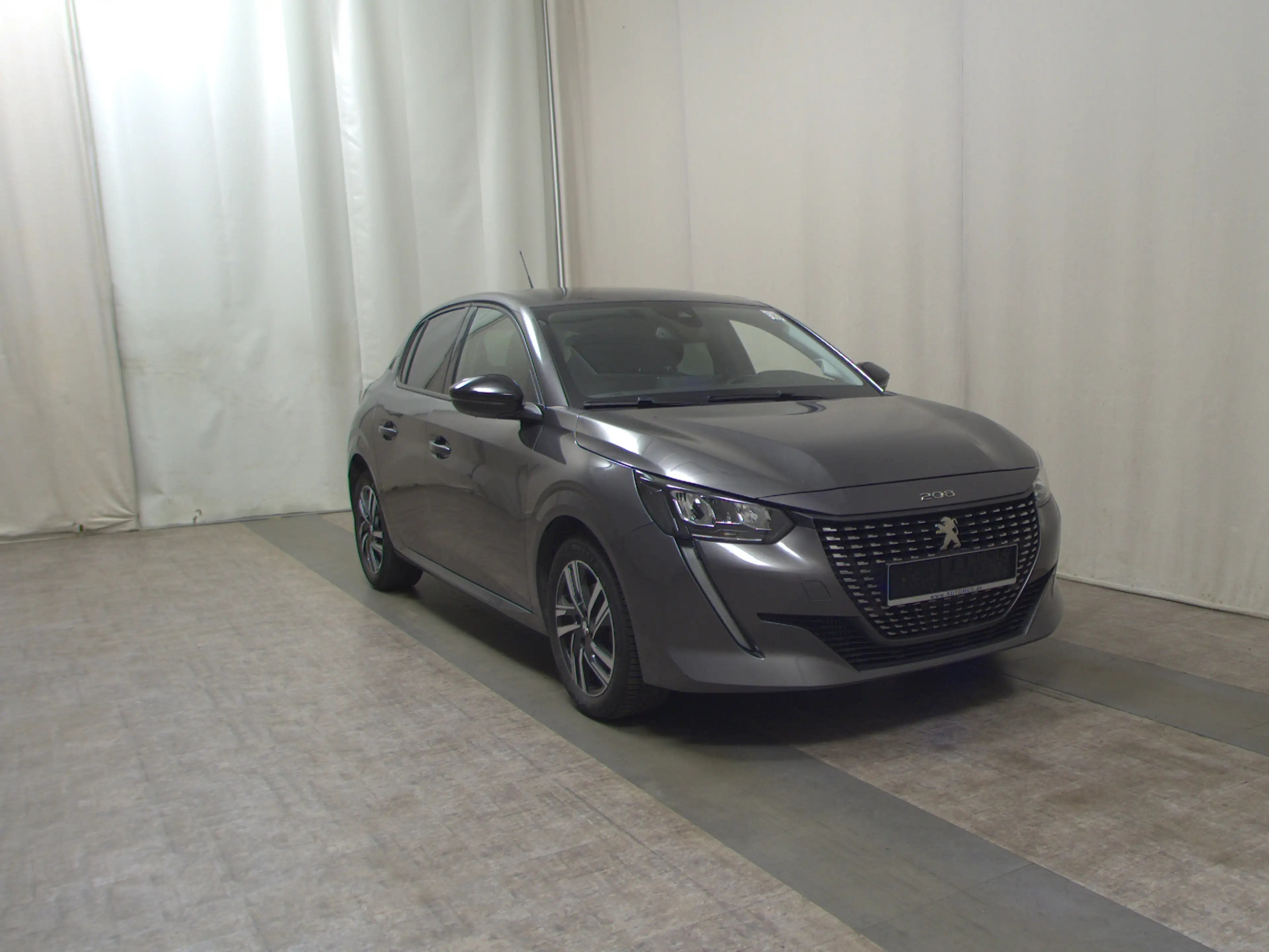 Peugeot 208 1.2 PureTech Allure Navi LED DAB Tempomat — photo 3