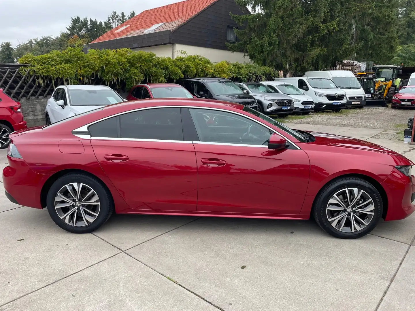 Peugeot 508 Allure1,5 HDI/Klima/Navi/Leder/Kamera/LED PD Rouge - 2