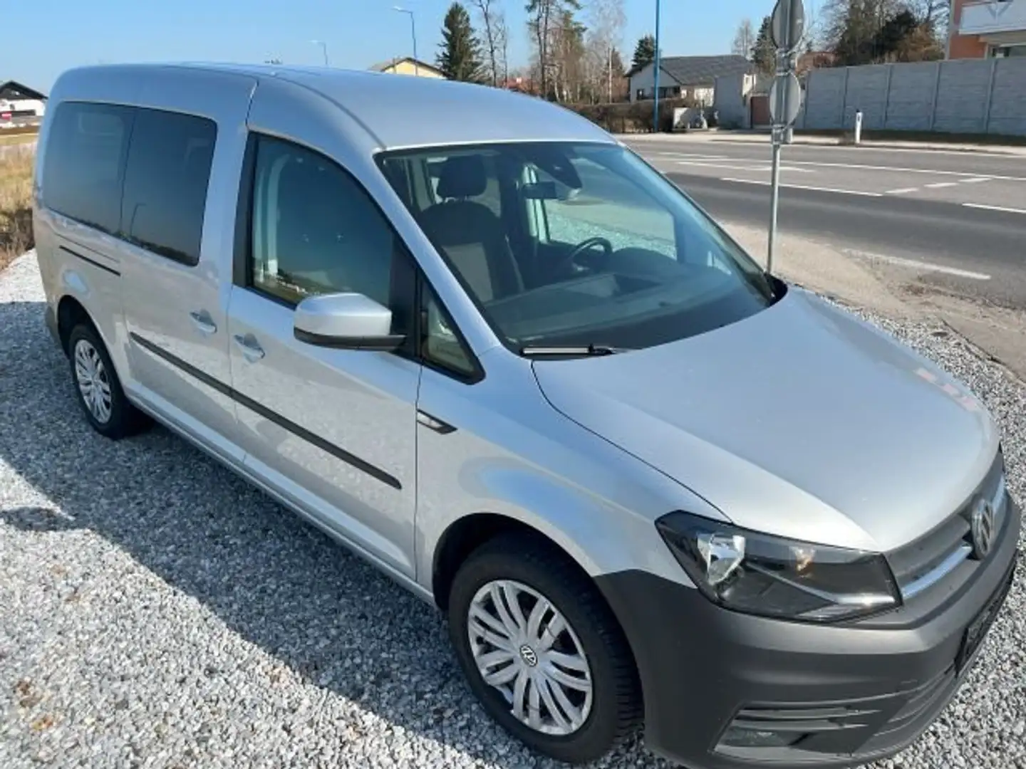 Volkswagen Caddy Kombi Maxi 2,0 TDI Plateado - 1