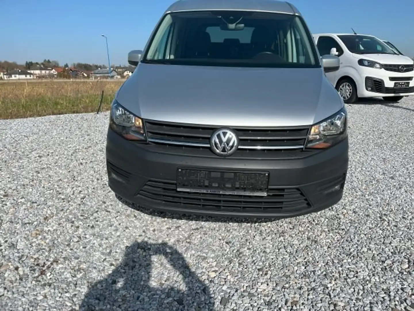 Volkswagen Caddy Kombi Maxi 2,0 TDI Plateado - 2