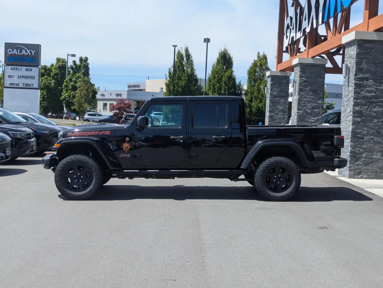 Jeep Gladiator photo Jeep Gladiator