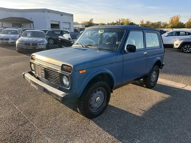 Lada Niva 1.7i 80ch GPL-Essence DA 4X4 26,000Kms Attelage CT OK