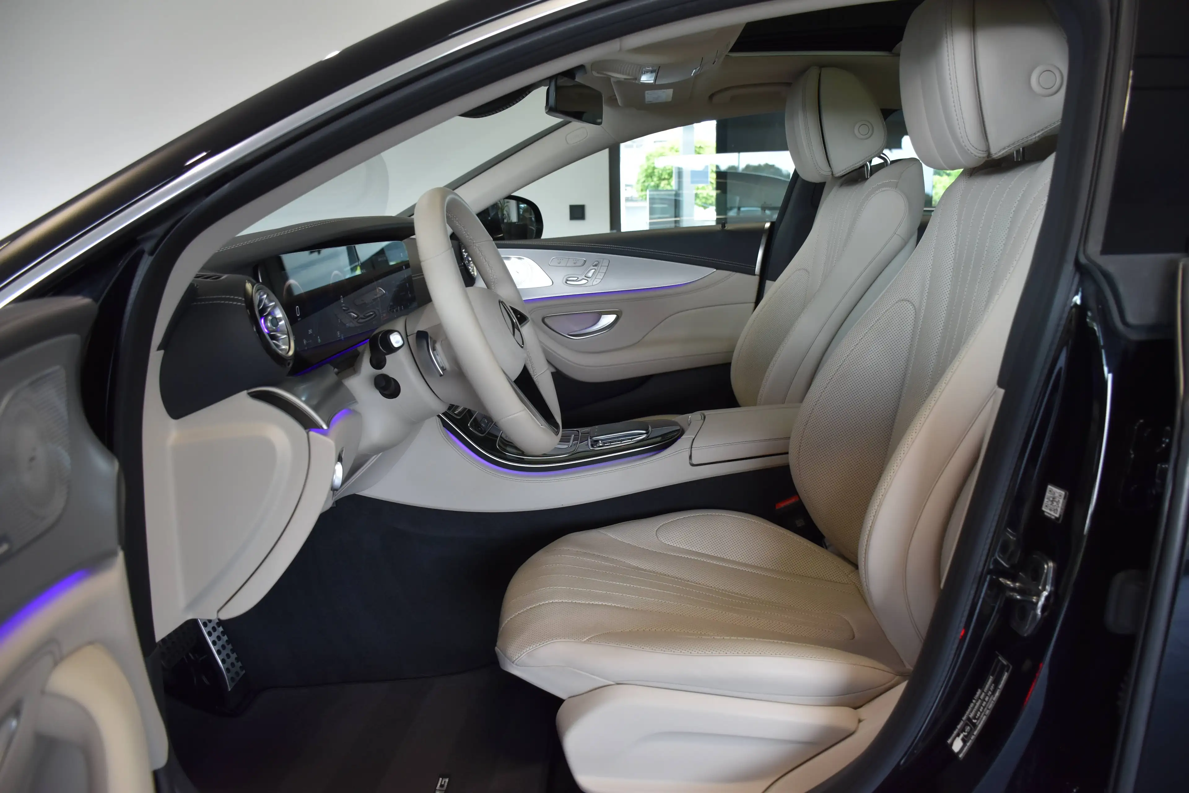 Mercedes-Benz CLS 450 CLS 450 4Matic 9G AMG LINE"SITZKLIMA"MASSAGE"DISTRONIC — photo 12