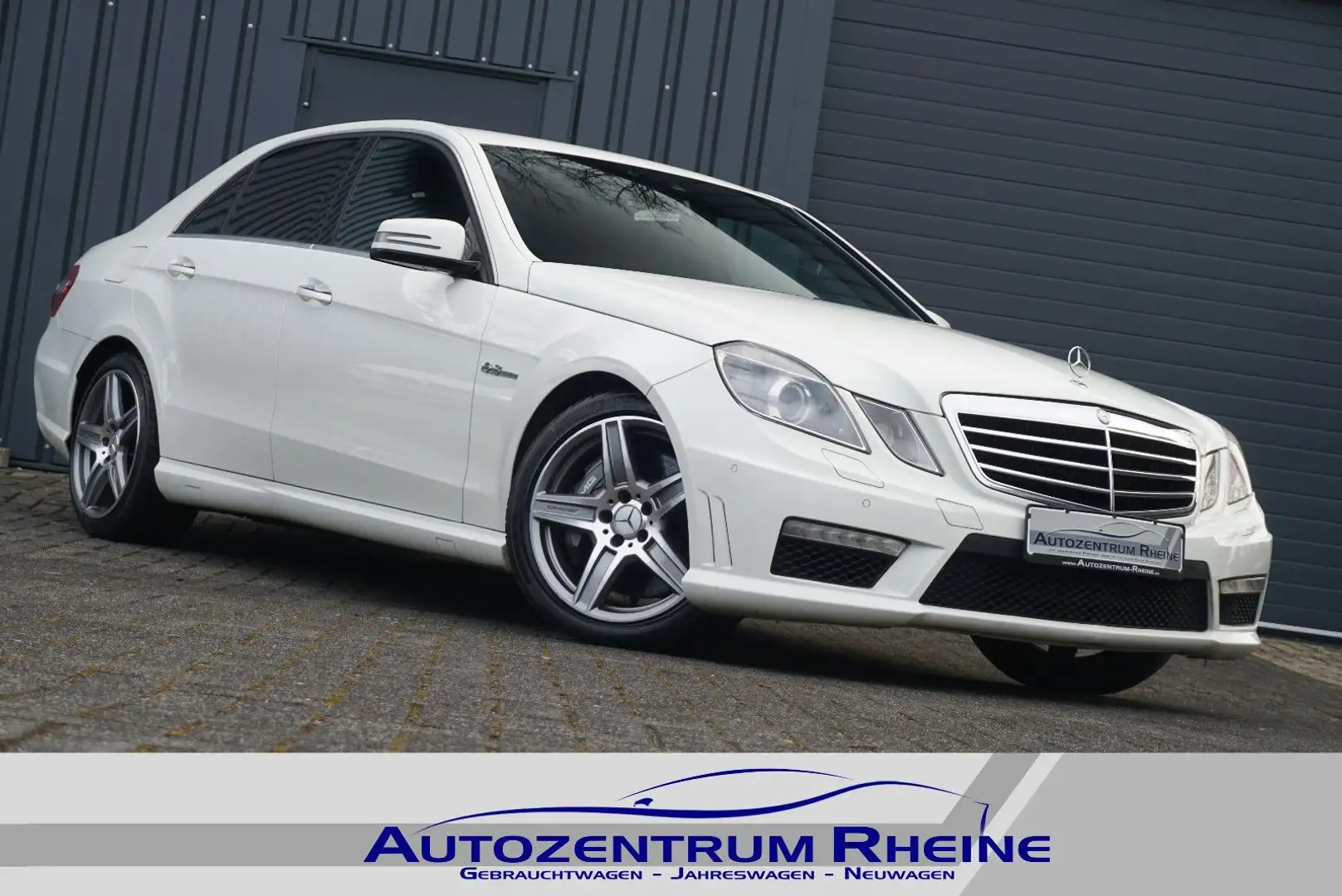 Mercedes-Benz E 63 AMG Harman-Kardon MwSt RFK SHZ Bi-Xenon Weiß - 1