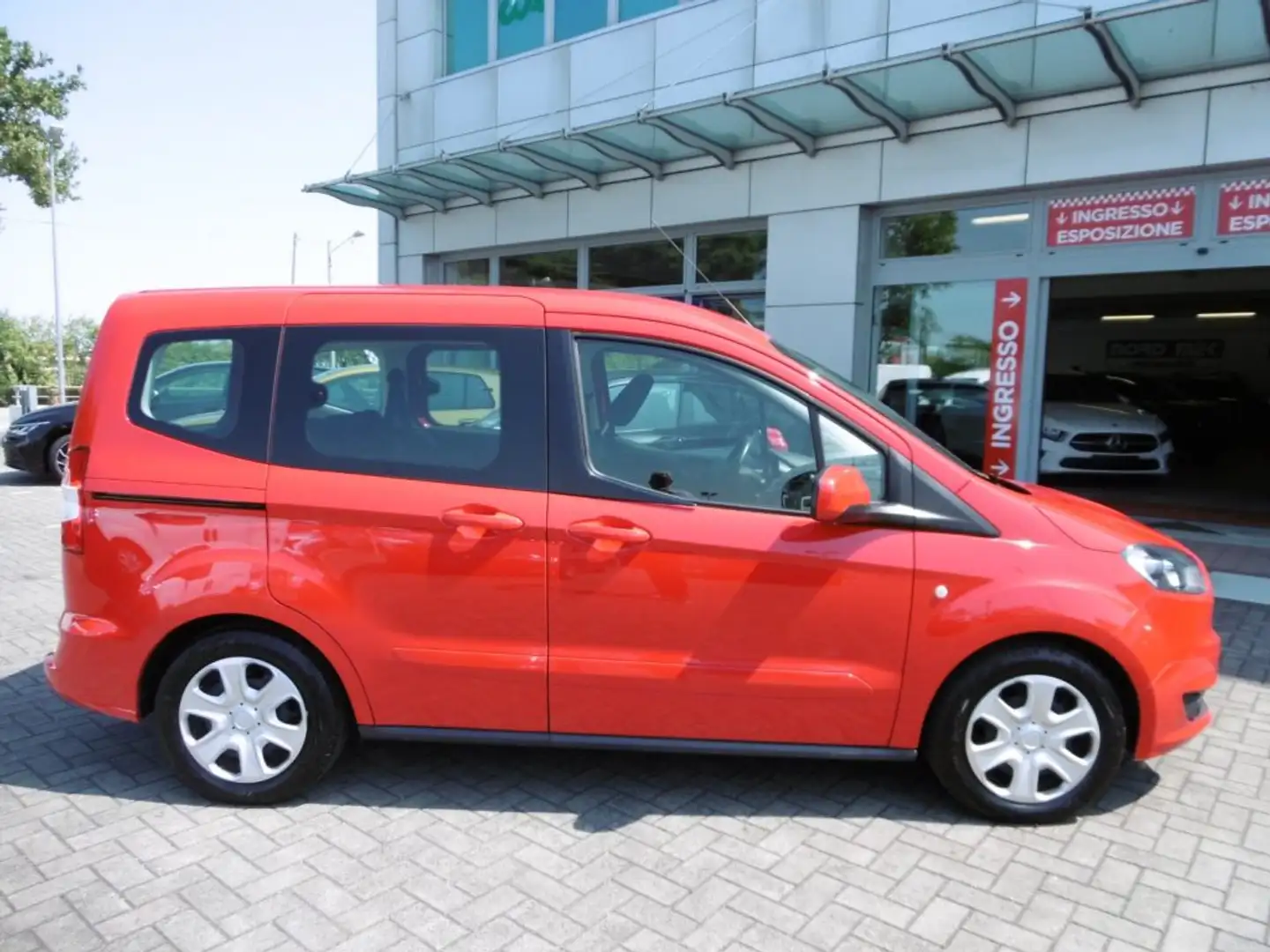 Ford Tourneo Courier 1.0 EcoBoost 100 CV Plus Rosso - 2