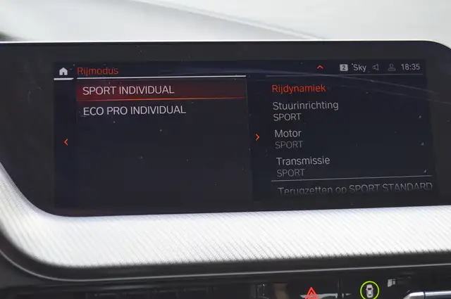 BMW 1 Series view 17