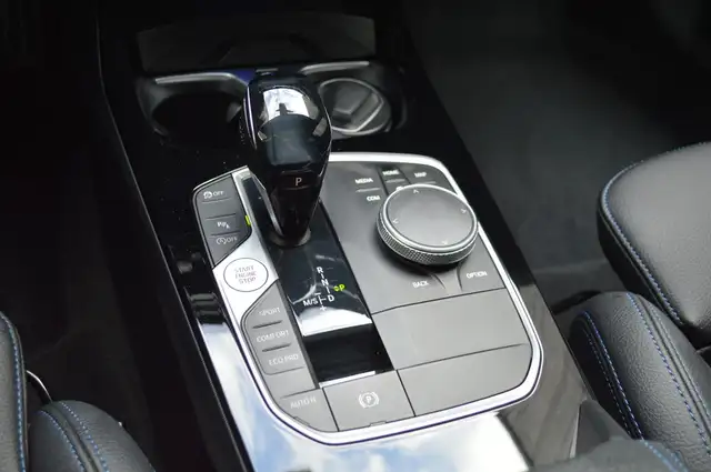 BMW 1 Series view 14