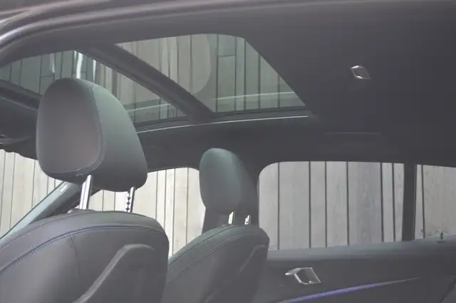 BMW 1 Series view 22