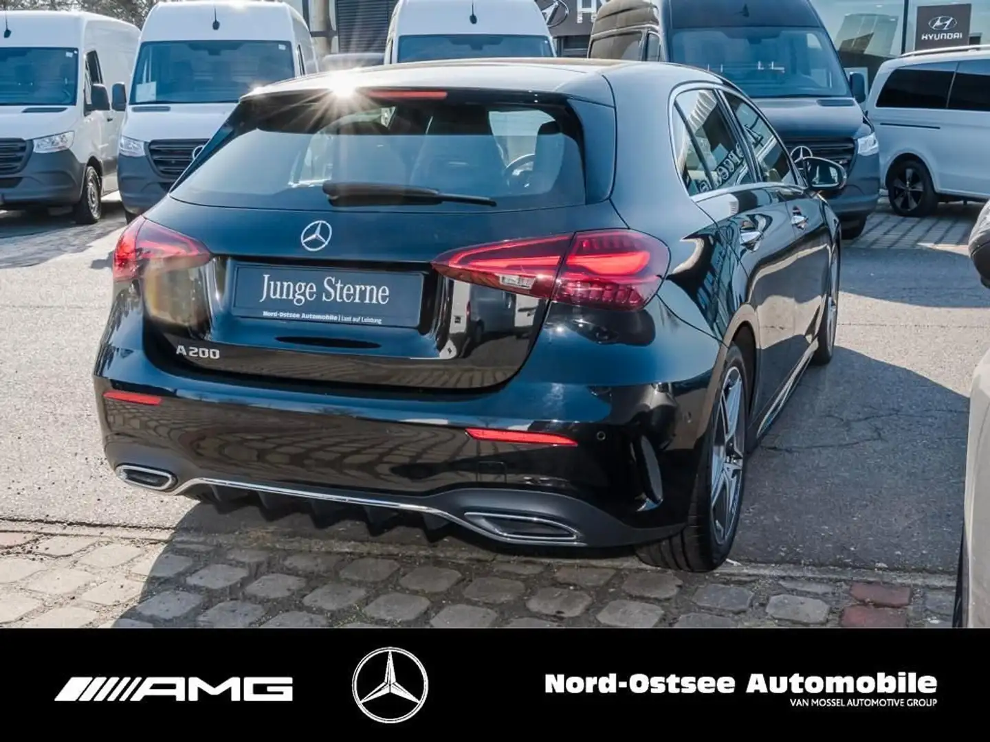 Mercedes-Benz A 200 Premium Night edition Plus auto Nero - 2