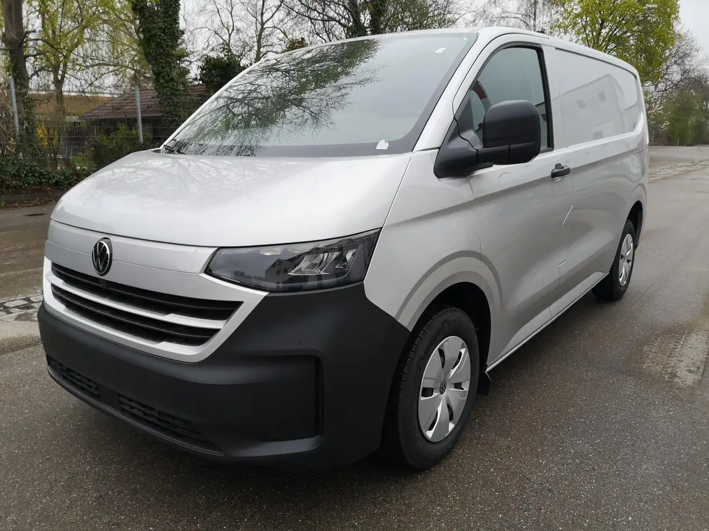Volkswagen T7 Transporter BEV 100 kW RWD KR e- Kasten 100 kW (136 PS), He... Grau - 1