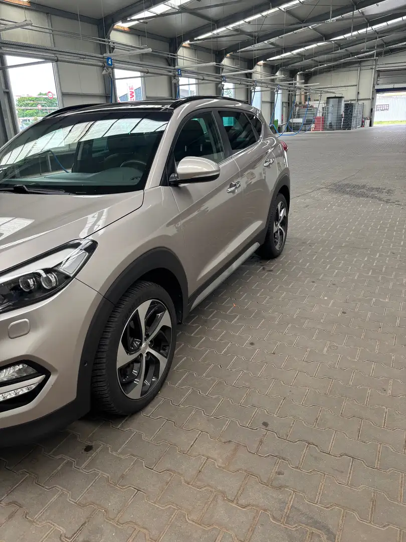 Hyundai TUCSON Tucson 2.0 CRDi 4WD Automatik Premium Gold - 2