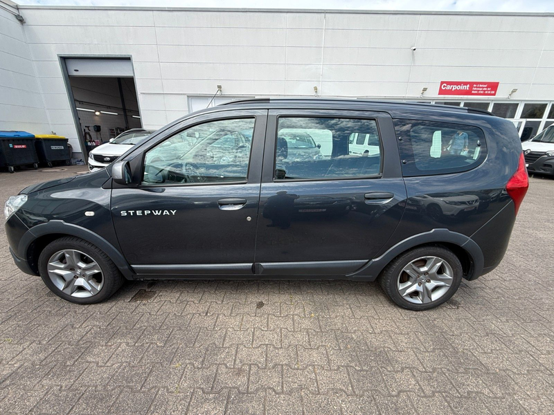 Dacia Lodgy Stepway 7SITZER/KAMERA/NAVI/PDC/SHZ/1.HAND — photo 8