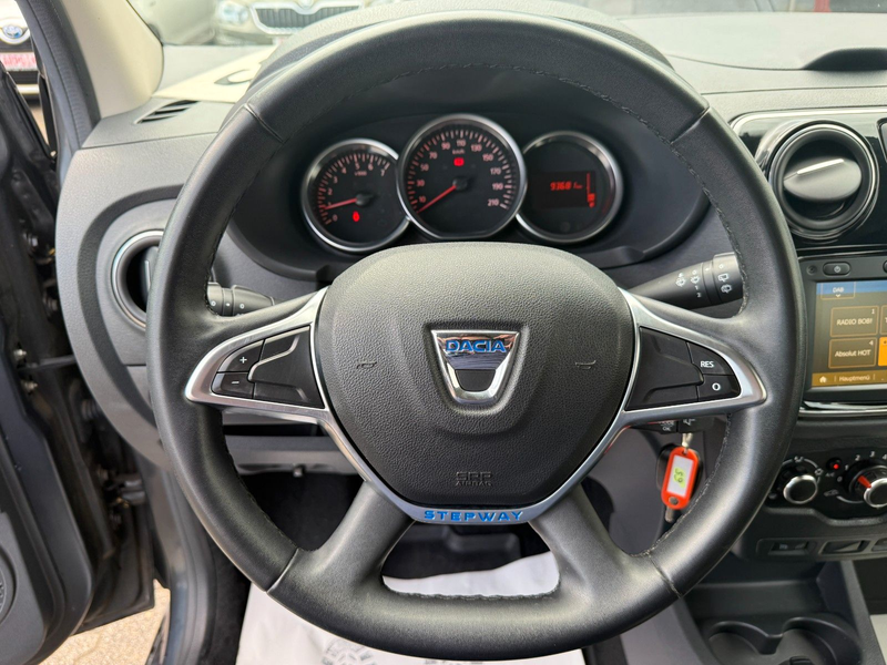 Dacia Lodgy Stepway 7SITZER/KAMERA/NAVI/PDC/SHZ/1.HAND — photo 14